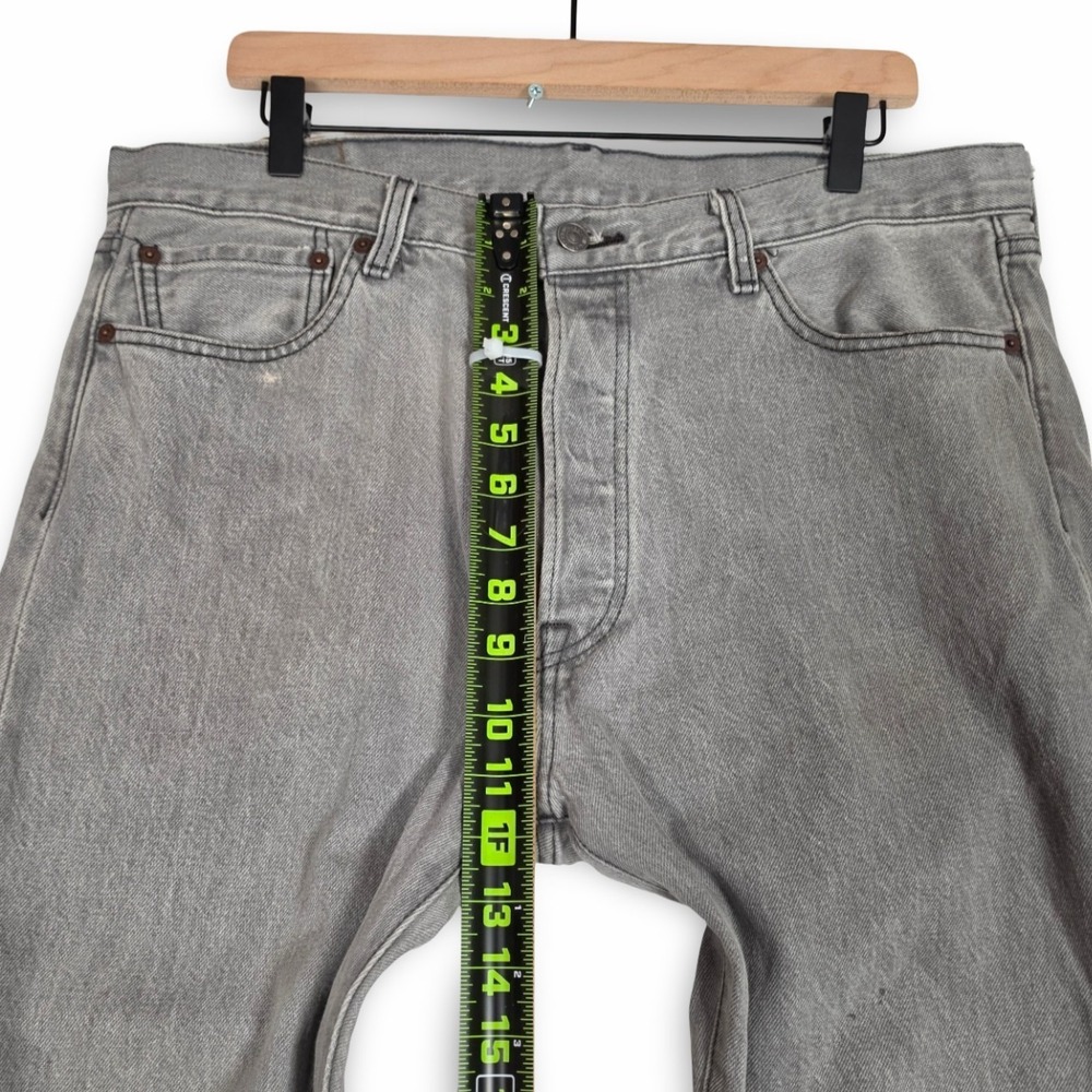 Levis 501 Button Fly Jeans Mens 35x30 Gray Stretch Denim Straight Leg Pants Y2K - Picture 11 of 14